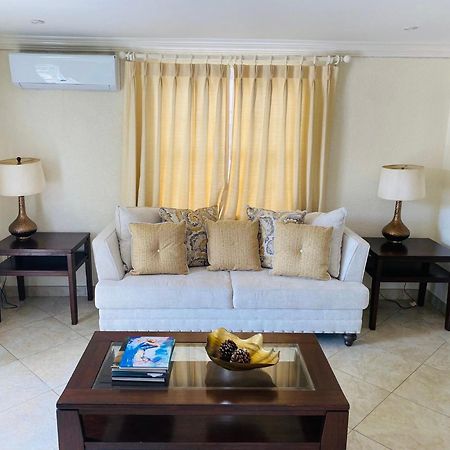 Bianca Bay 3 Bedroom West Coast Beach Front Villa 圣詹姆斯 外观 照片