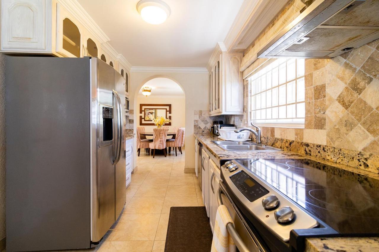 Bianca Bay 3 Bedroom West Coast Beach Front Villa 圣詹姆斯 外观 照片